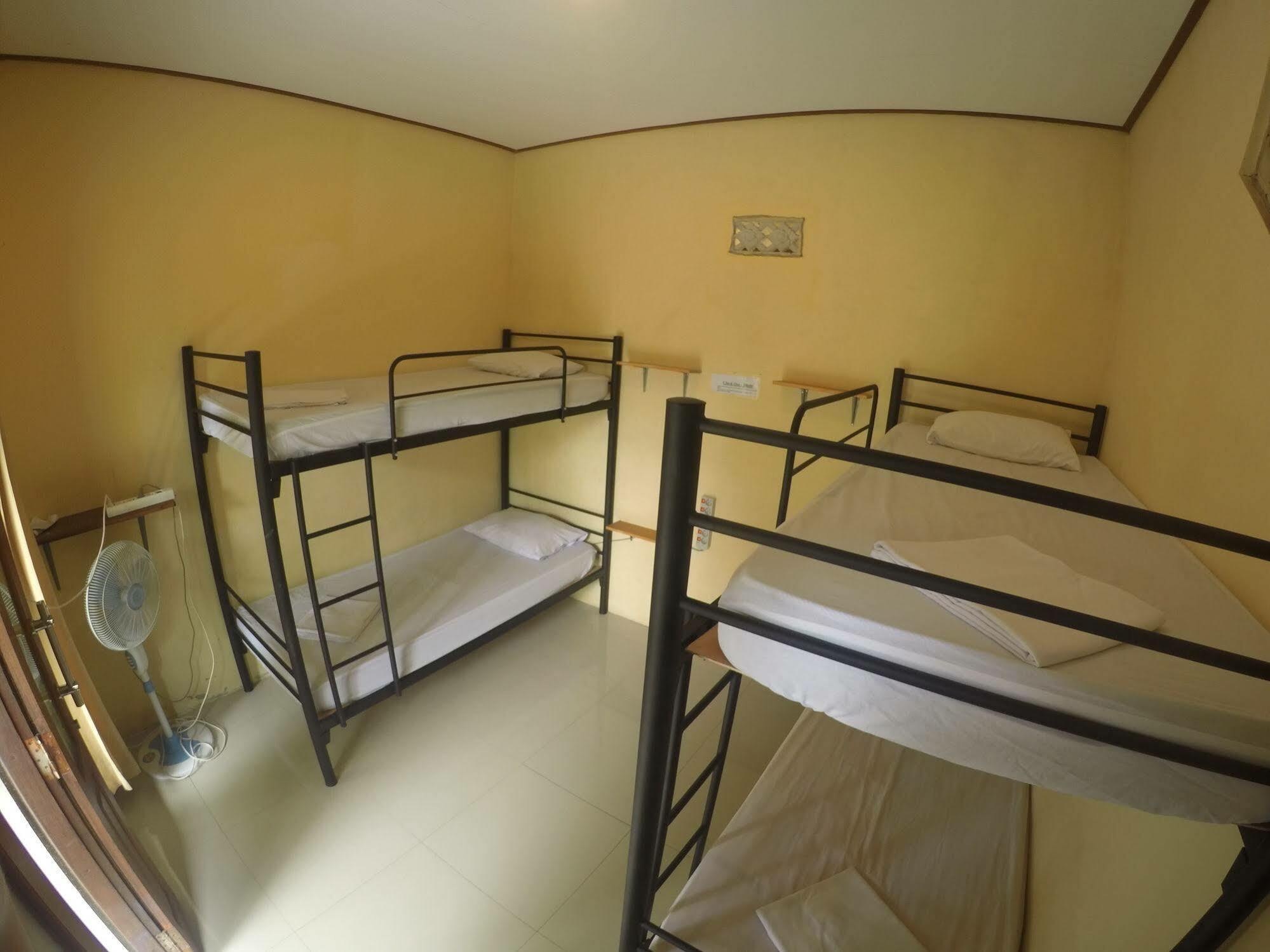 Bali Fab Dive Center Hostel Amed  Ngoại thất bức ảnh